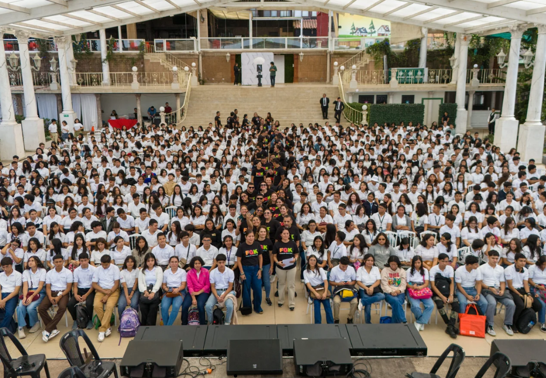 Programa Oportunidades FGK reunió a más de 800 jóvenes en el Convivio Intercentro 2024 