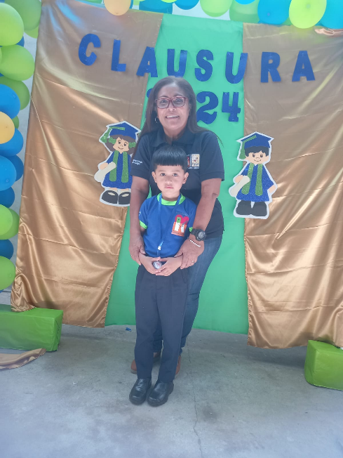 Sra. Yanira  Estrada. Comunidad Santa Magdalena, Madre de Jahaziel Ernesto Díaz, hijo de 6 años.